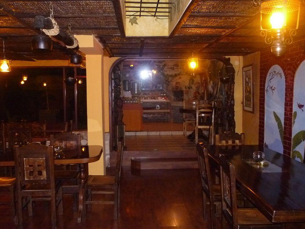 Hotel Nass Sol De Quito Bagian luar foto